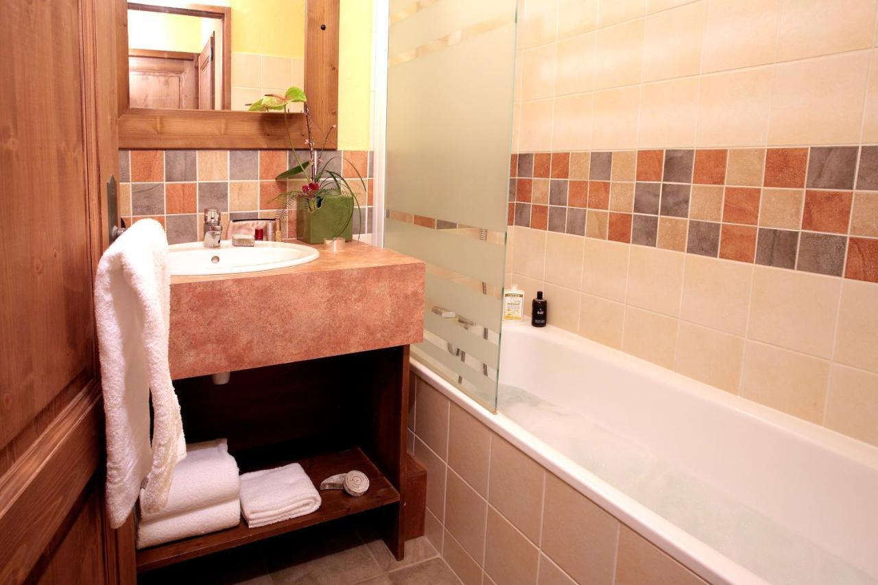 Le Hameau De La Sapiniere Aparthotel แซ็ง-มาร์แต็ง-เดอ-แบลวีย์ ห้อง รูปภาพ